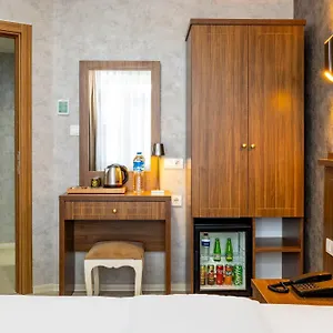 تحقق من التوفر